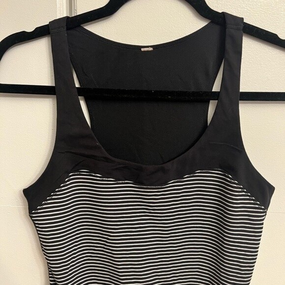 Lululemon Run: First Base Tank - Picture 6 of 6